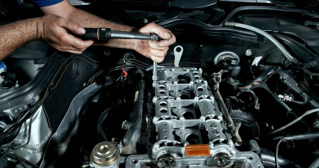 ремонт двигателя автомобиля в автосервисе